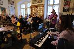 20.4.2024 Vladivojna La Chia v Blues Café